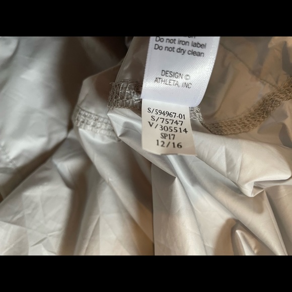 Athleta city slicker vest- size small - Picture 6 of 7